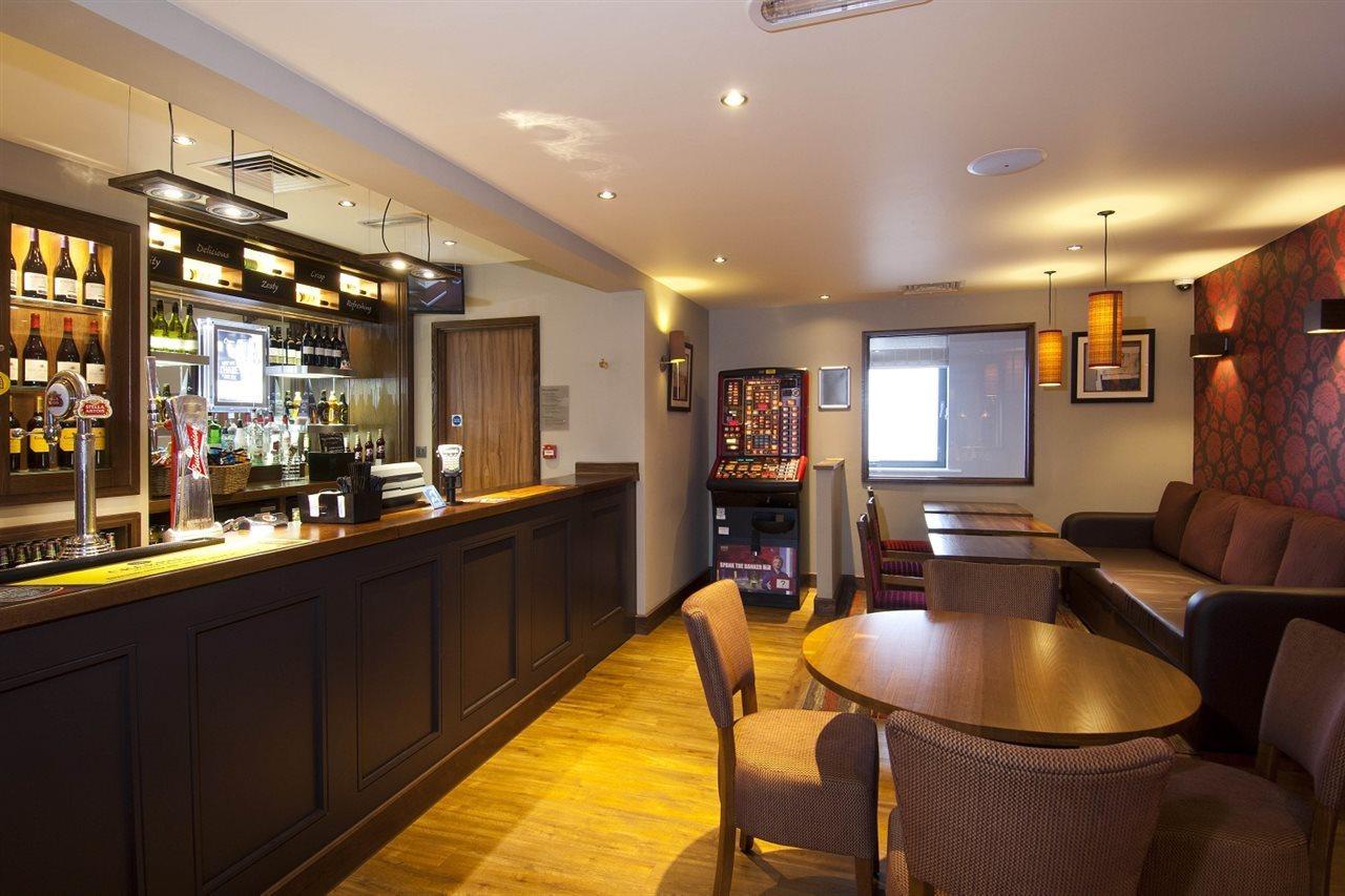 Premier Inn ソリフル エクステリア 写真