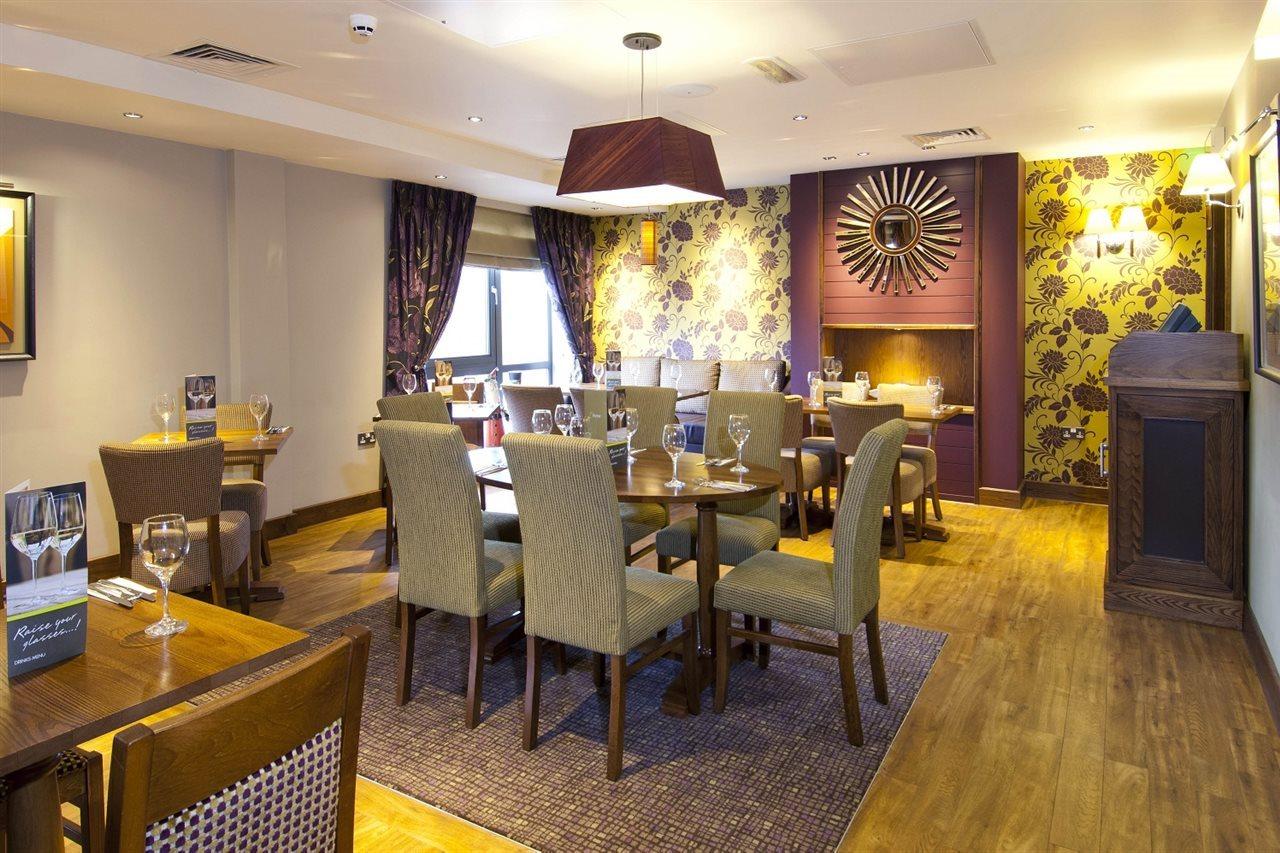 Premier Inn ソリフル エクステリア 写真