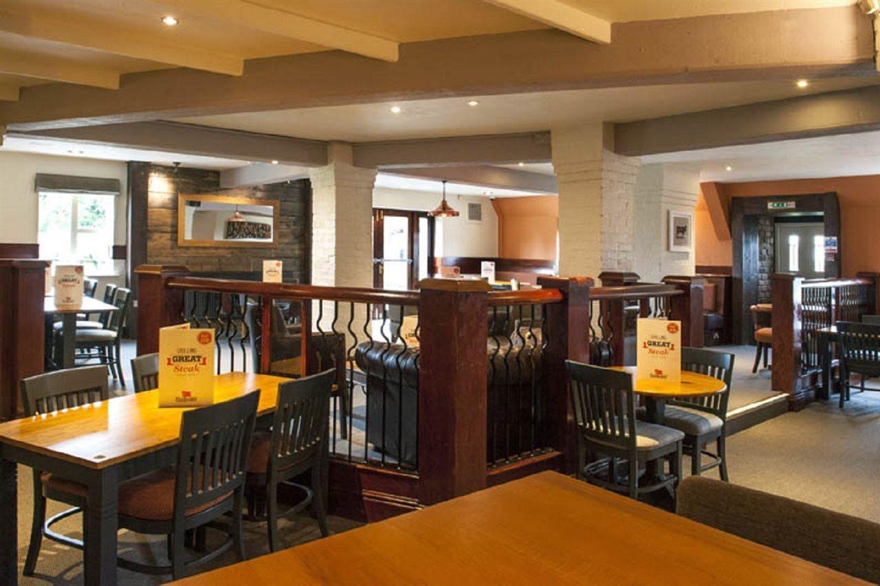 Premier Inn ソリフル エクステリア 写真