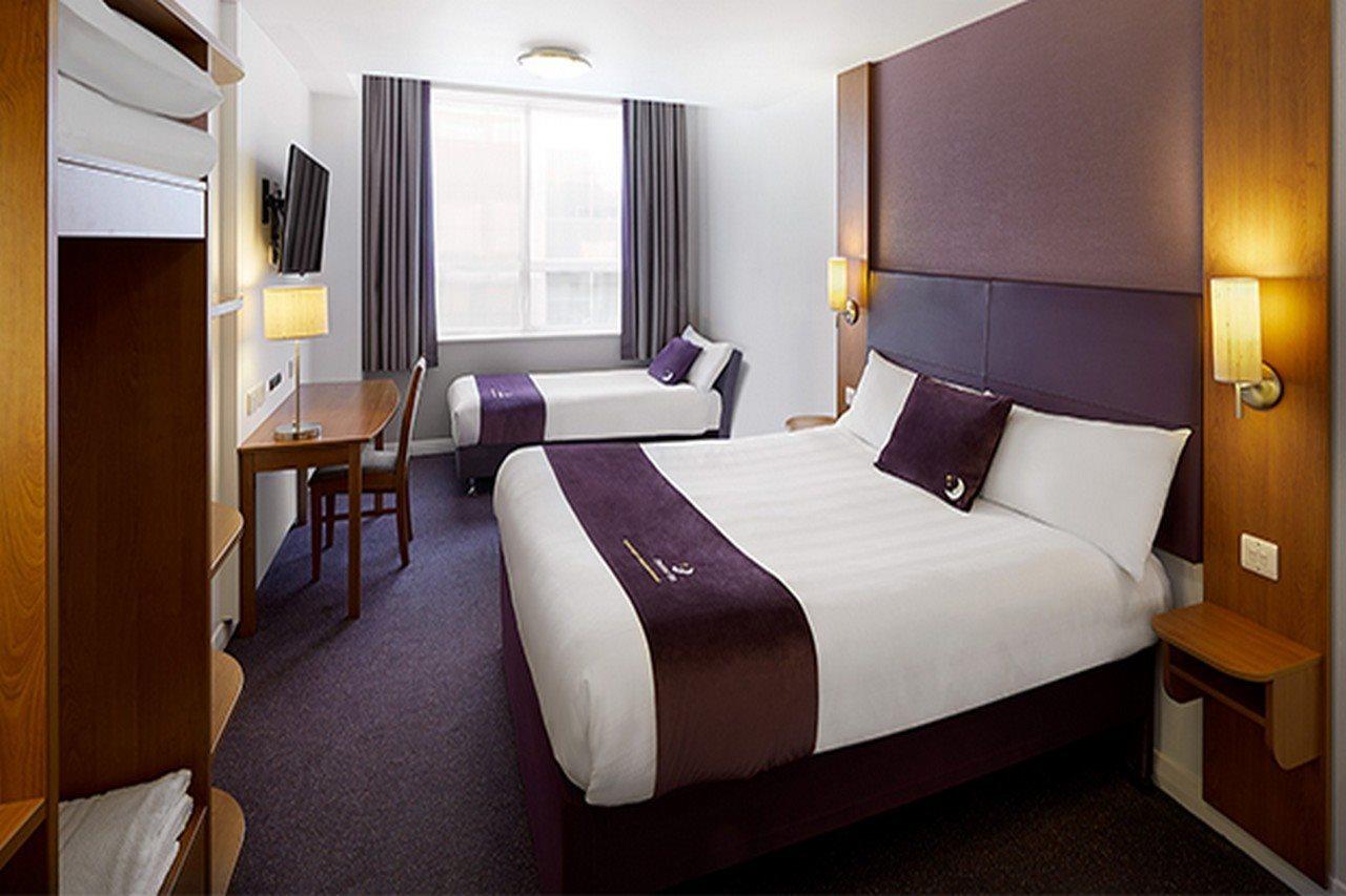 Premier Inn ソリフル エクステリア 写真