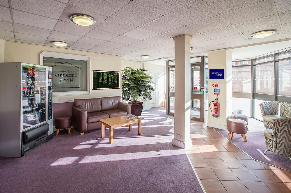 Premier Inn ソリフル エクステリア 写真